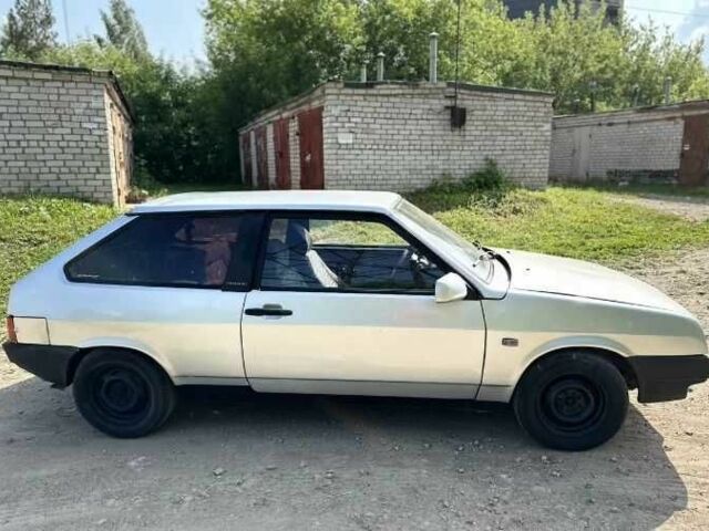 Серый ВАЗ 2108, объемом двигателя 1.5 л и пробегом 378 тыс. км за 528 $, фото 4 на Automoto.ua