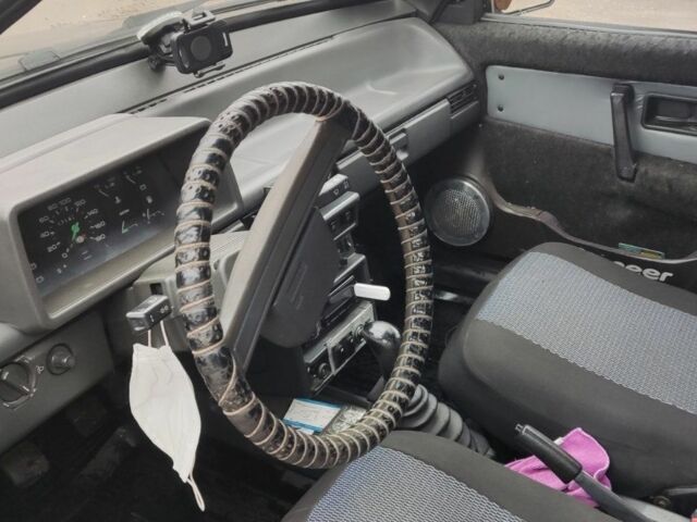 Серый ВАЗ 2108, объемом двигателя 1.5 л и пробегом 500 тыс. км за 1500 $, фото 4 на Automoto.ua