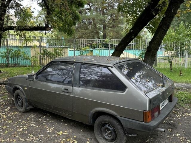 ВАЗ 2108 1992 в Киеве на Automoto.ua Серый ВАЗ 2108, объемом двигателя 1.3 л и пробегом 222 тыс. км за 950 $, фото 1 на Automoto.ua