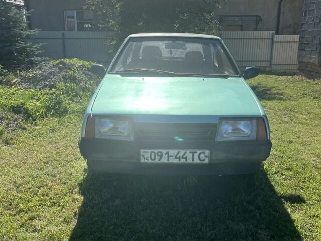 Синий ВАЗ 2108, объемом двигателя 1.2 л и пробегом 300 тыс. км за 600 $, фото 2 на Automoto.ua