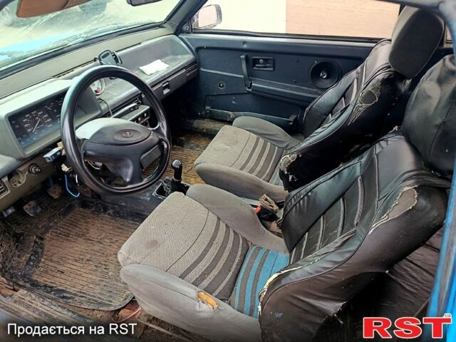 Синий ВАЗ 2108, объемом двигателя 1.3 л и пробегом 0 тыс. км за 450 $, фото 6 на Automoto.ua