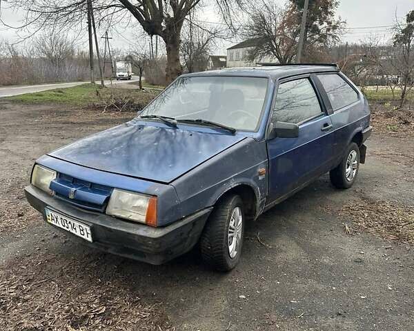 Синий ВАЗ 2108, объемом двигателя 1.5 л и пробегом 200 тыс. км за 600 $, фото 1 на Automoto.ua