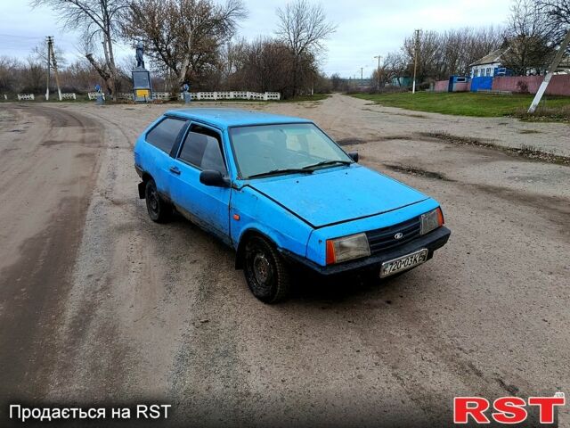 Синий ВАЗ 2108, объемом двигателя 1.3 л и пробегом 0 тыс. км за 450 $, фото 2 на Automoto.ua