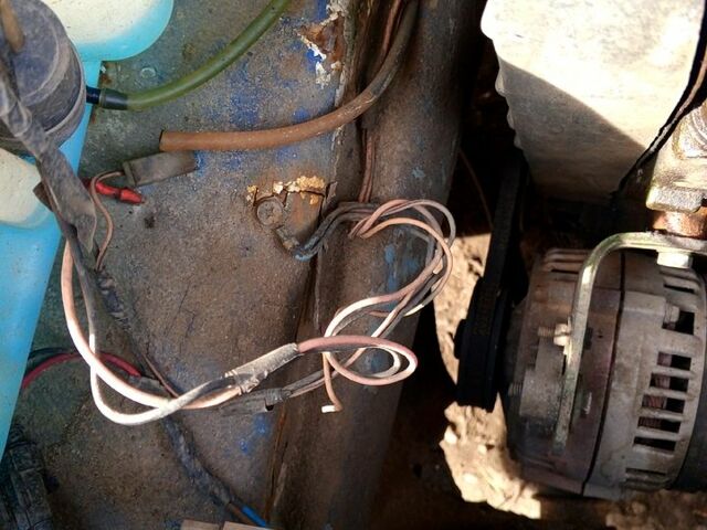 Синий ВАЗ 2108, объемом двигателя 1.5 л и пробегом 250 тыс. км за 340 $, фото 5 на Automoto.ua