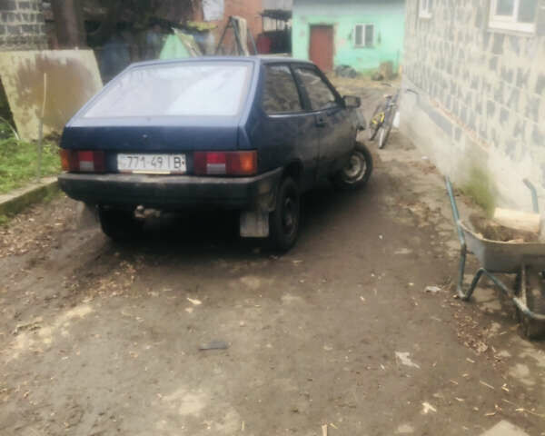 Синий ВАЗ 2108, объемом двигателя 1.3 л и пробегом 244 тыс. км за 354 $, фото 3 на Automoto.ua