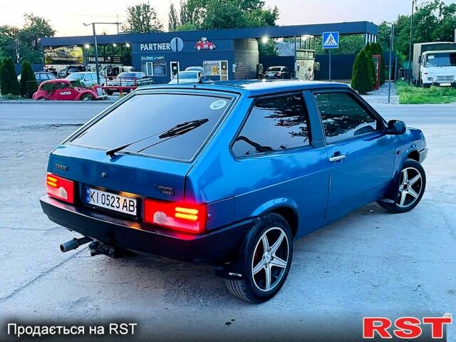 Синий ВАЗ 2108, объемом двигателя 1.3 л и пробегом 250 тыс. км за 1250 $, фото 3 на Automoto.ua