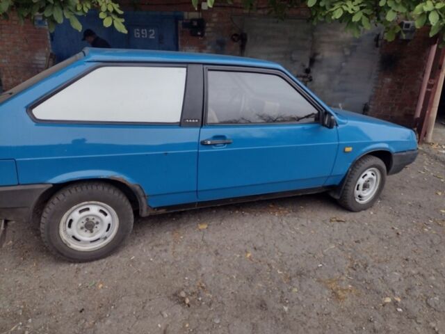 Синий ВАЗ 2108, объемом двигателя 1.5 л и пробегом 100 тыс. км за 1200 $, фото 2 на Automoto.ua