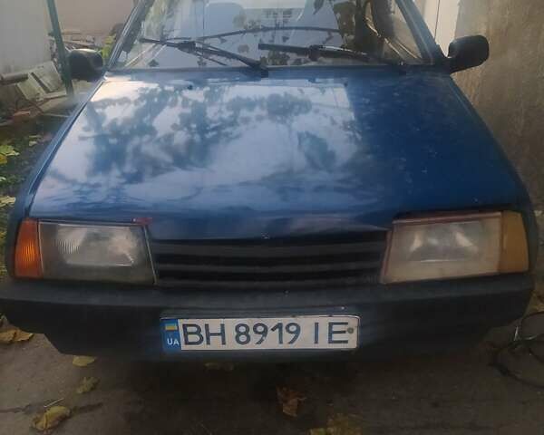 Синий ВАЗ 2108, объемом двигателя 1.5 л и пробегом 300 тыс. км за 500 $, фото 1 на Automoto.ua