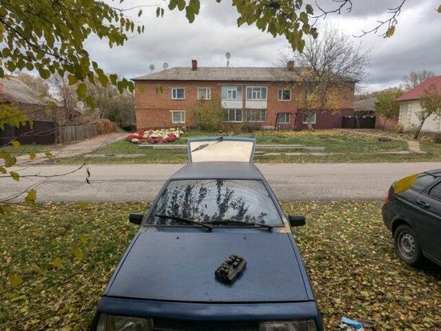 Синий ВАЗ 2108, объемом двигателя 1.3 л и пробегом 400 тыс. км за 592 $, фото 11 на Automoto.ua