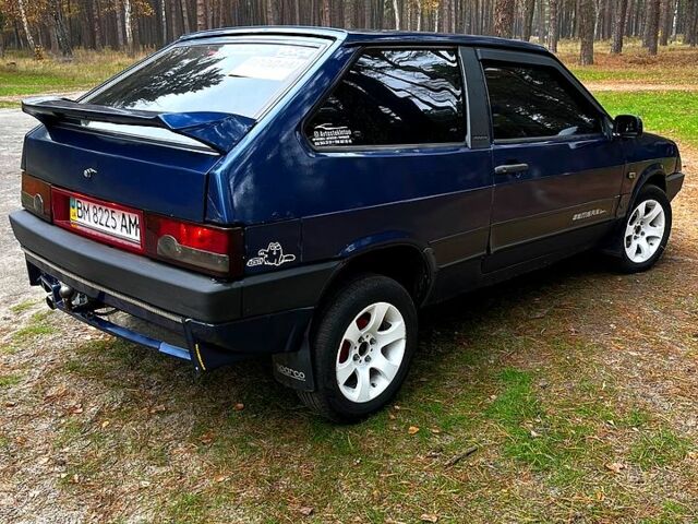 Синий ВАЗ 2108, объемом двигателя 1.5 л и пробегом 300 тыс. км за 950 $, фото 3 на Automoto.ua