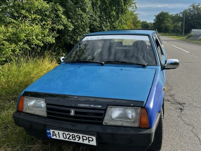 Синий ВАЗ 2108, объемом двигателя 1.3 л и пробегом 250 тыс. км за 672 $, фото 2 на Automoto.ua