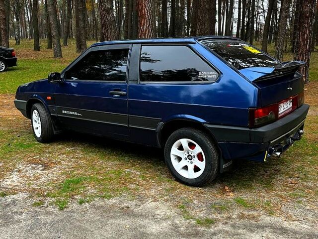 Синий ВАЗ 2108, объемом двигателя 1.5 л и пробегом 300 тыс. км за 950 $, фото 1 на Automoto.ua