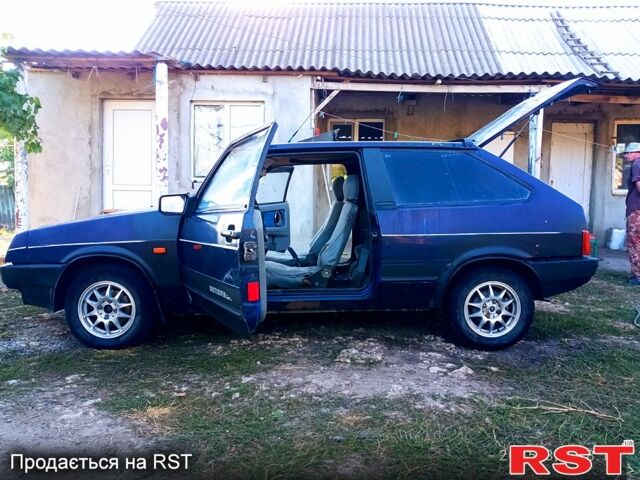 Синий ВАЗ 2108, объемом двигателя 1.3 л и пробегом 150 тыс. км за 600 $, фото 3 на Automoto.ua