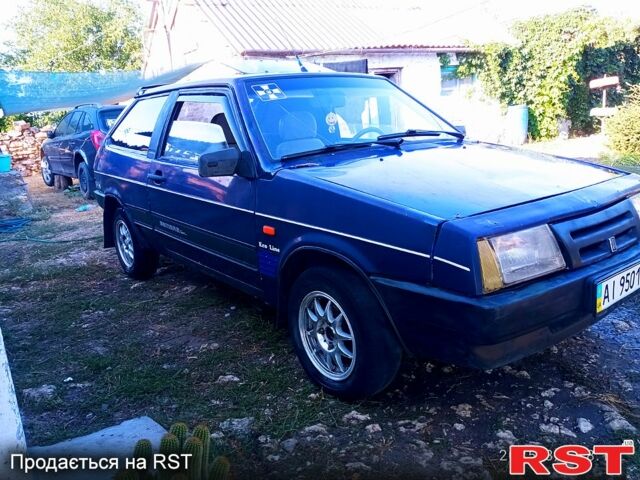 Синий ВАЗ 2108, объемом двигателя 1.3 л и пробегом 150 тыс. км за 600 $, фото 4 на Automoto.ua