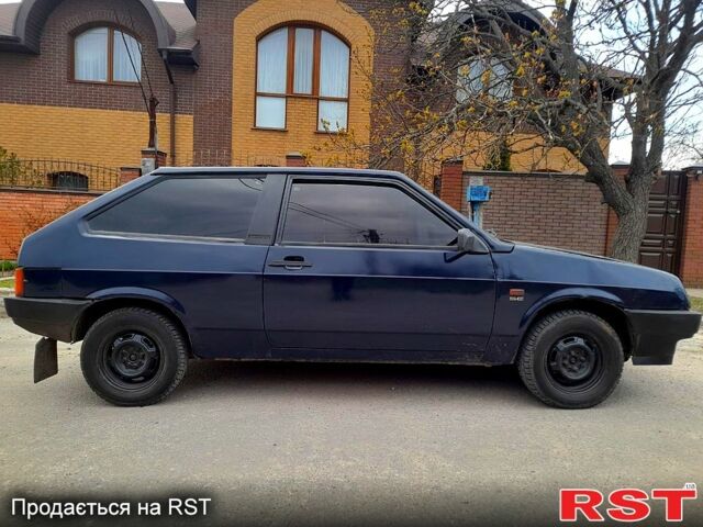 Синий ВАЗ 2108, объемом двигателя 1.5 л и пробегом 200 тыс. км за 800 $, фото 1 на Automoto.ua