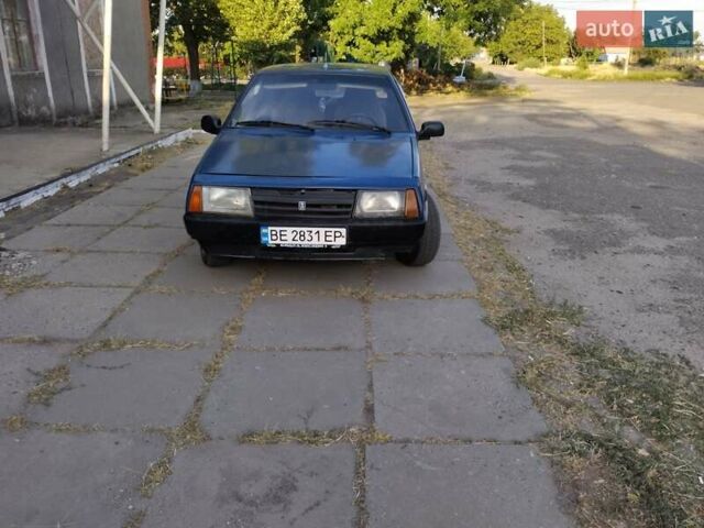 Синий ВАЗ 2108, объемом двигателя 1.29 л и пробегом 250 тыс. км за 1100 $, фото 1 на Automoto.ua