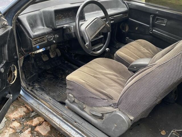 Синий ВАЗ 2108, объемом двигателя 1.3 л и пробегом 150 тыс. км за 409 $, фото 6 на Automoto.ua