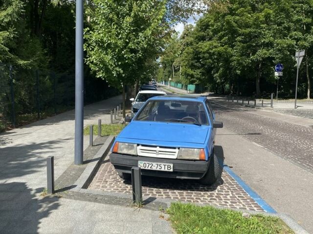 ВАЗ 2108 1993 у Вінниці на Automoto.ua Синій ВАЗ 2108, об'ємом двигуна 1.5 л та пробігом 300 тис. км за 850 $, фото 1 на Automoto.ua
