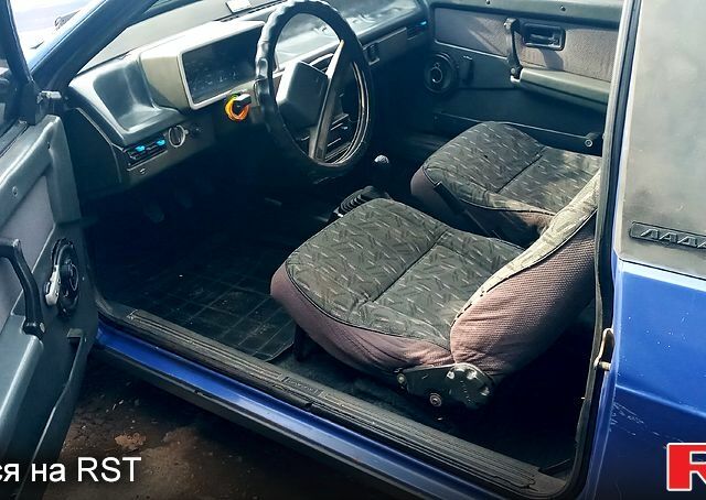 Синий ВАЗ 2108, объемом двигателя 15 л и пробегом 82 тыс. км за 1100 $, фото 5 на Automoto.ua