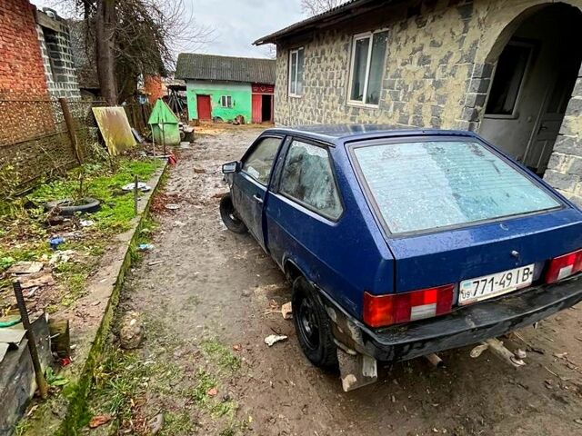 Синий ВАЗ 2108, объемом двигателя 1.3 л и пробегом 300 тыс. км за 400 $, фото 3 на Automoto.ua