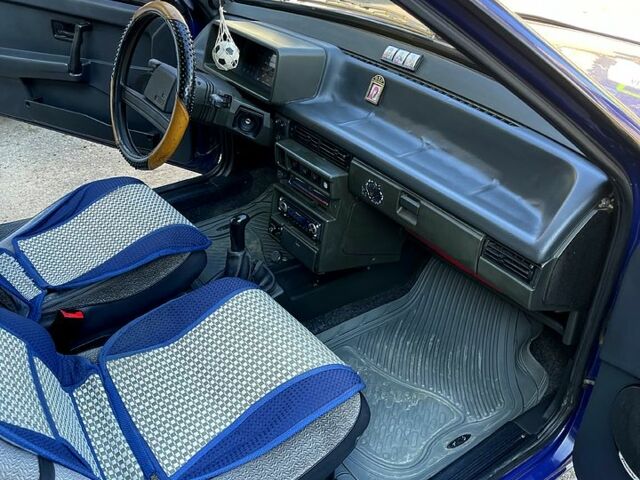 Синий ВАЗ 2108, объемом двигателя 1.5 л и пробегом 144 тыс. км за 1500 $, фото 7 на Automoto.ua