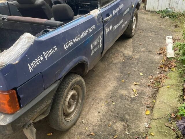 ВАЗ 2108 1992 у Чернівцях на Automoto.ua Синій ВАЗ 2108, об'ємом двигуна 1.3 л та пробігом 29 тис. км за 381 $, фото 2 на Automoto.ua