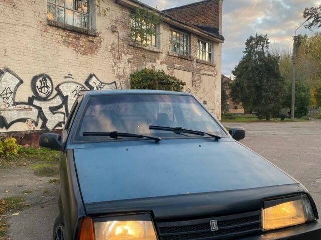 ВАЗ 2108 1989 у Кропивницькому (Кіровограді) на Automoto.ua Синій ВАЗ 2108, об'ємом двигуна 1.3 л та пробігом 1000 тис. км за 607 $, фото 1 на Automoto.ua