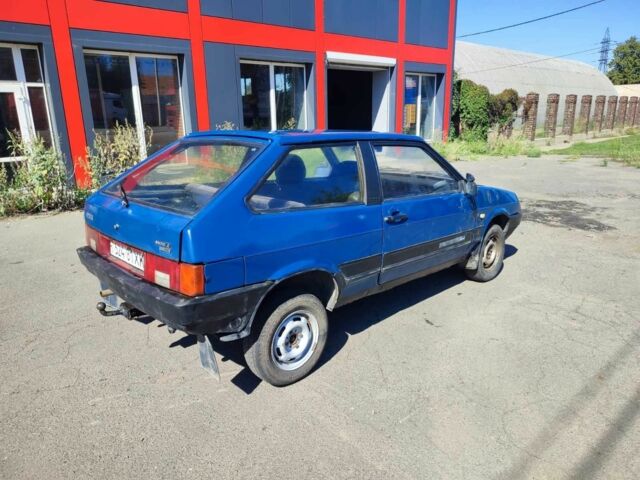 Синий ВАЗ 2108, объемом двигателя 1.5 л и пробегом 280 тыс. км за 426 $, фото 5 на Automoto.ua