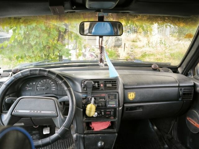 ВАЗ 2108 1991 в Вознесенске на Automoto.ua Синий ВАЗ 2108, объемом двигателя 1.5 л и пробегом 318 тыс. км за 1079 $, фото 4 на Automoto.ua