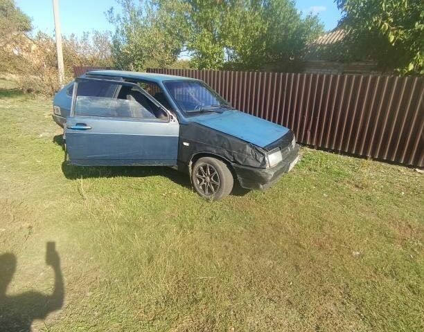 Синий ВАЗ 2108, объемом двигателя 0 л и пробегом 215 тыс. км за 387 $, фото 2 на Automoto.ua