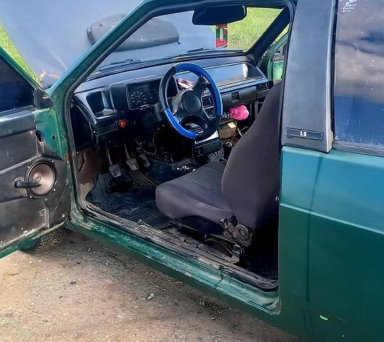 Зелений ВАЗ 2108, об'ємом двигуна 1.5 л та пробігом 755 тис. км за 750 $, фото 4 на Automoto.ua