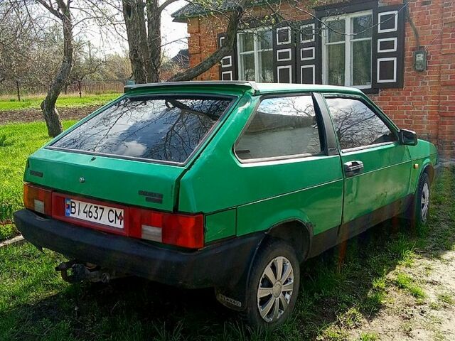 Зеленый ВАЗ 2108, объемом двигателя 1.3 л и пробегом 335 тыс. км за 650 $, фото 3 на Automoto.ua