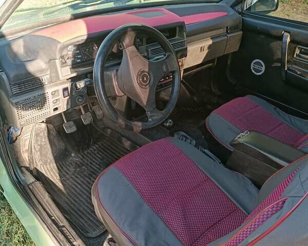 Зеленый ВАЗ 2108, объемом двигателя 1.3 л и пробегом 300 тыс. км за 1070 $, фото 5 на Automoto.ua