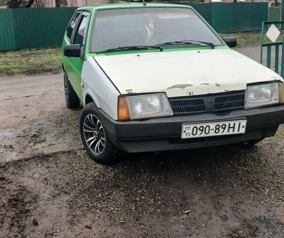 Зелений ВАЗ 2108, об'ємом двигуна 1.5 л та пробігом 123 тис. км за 1068 $, фото 2 на Automoto.ua