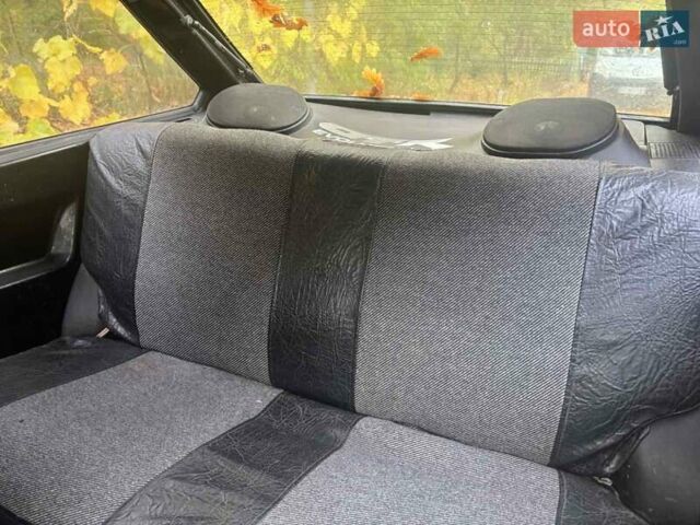 ВАЗ 2108 1986 у Полтаві на Automoto.ua Зелений ВАЗ 2108, об'ємом двигуна 1.3 л та пробігом 230 тис. км за 1300 $, фото 3 на Automoto.ua