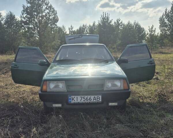 Зеленый ВАЗ 2108, объемом двигателя 1.5 л и пробегом 109 тыс. км за 1400 $, фото 7 на Automoto.ua