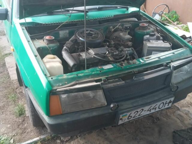 Зеленый ВАЗ 2108, объемом двигателя 1 л и пробегом 50 тыс. км за 650 $, фото 1 на Automoto.ua