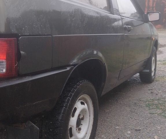 Зеленый ВАЗ 2108, объемом двигателя 1.1 л и пробегом 150 тыс. км за 835 $, фото 2 на Automoto.ua