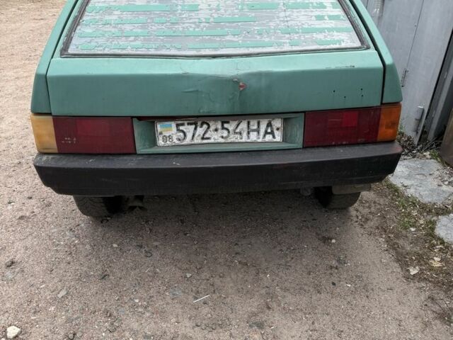 Зеленый ВАЗ 2108, объемом двигателя 0 л и пробегом 300 тыс. км за 550 $, фото 2 на Automoto.ua