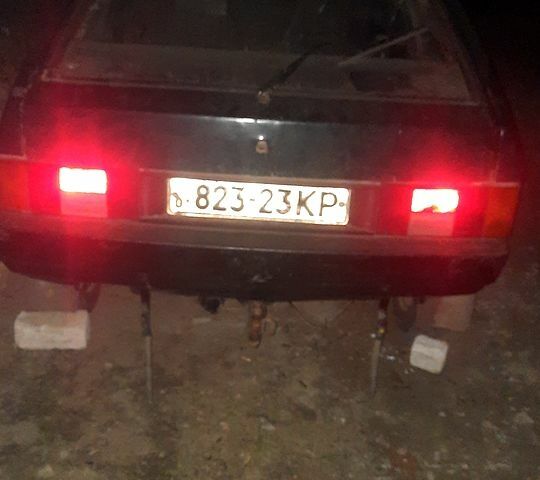 Зеленый ВАЗ 2108, объемом двигателя 1.5 л и пробегом 250 тыс. км за 350 $, фото 2 на Automoto.ua
