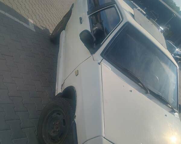 Зеленый ВАЗ 2108, объемом двигателя 0 л и пробегом 444 тыс. км за 400 $, фото 3 на Automoto.ua