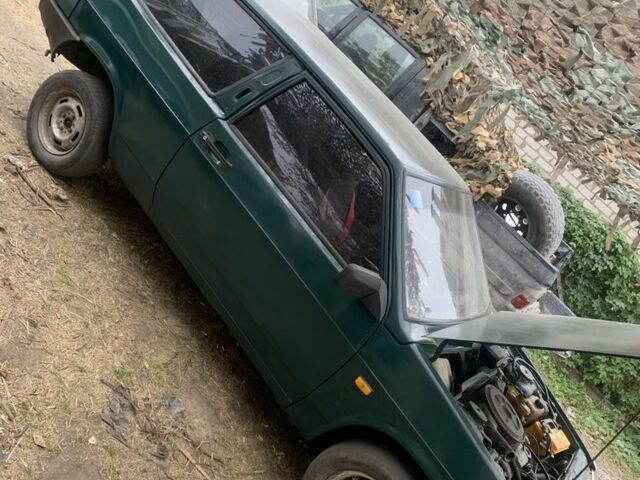 Зеленый ВАЗ 2108, объемом двигателя 1.5 л и пробегом 25 тыс. км за 712 $, фото 3 на Automoto.ua