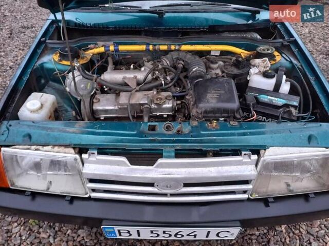 Зеленый ВАЗ 2108, объемом двигателя 1.5 л и пробегом 147 тыс. км за 1180 $, фото 3 на Automoto.ua