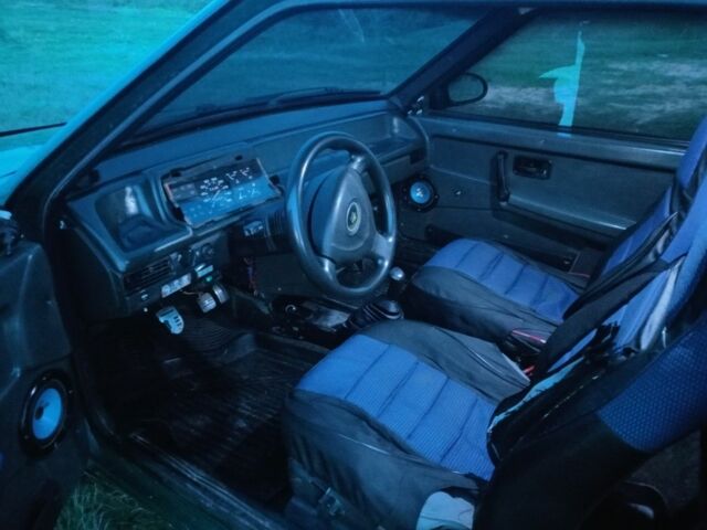 Зеленый ВАЗ 2108, объемом двигателя 1.3 л и пробегом 280 тыс. км за 1000 $, фото 2 на Automoto.ua