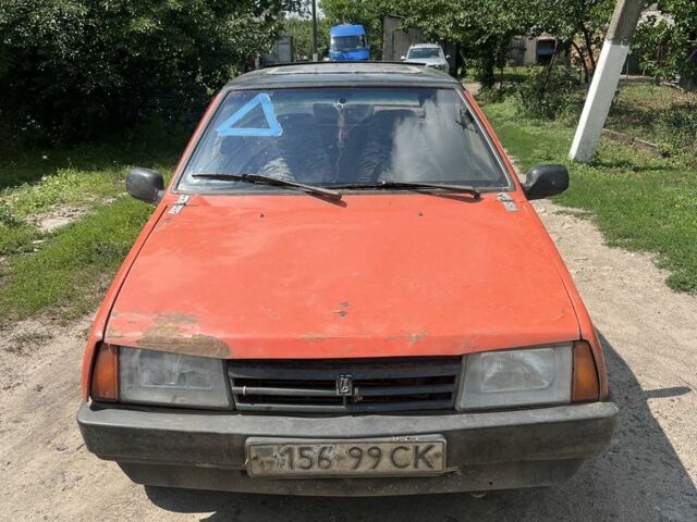 Оранжевый ВАЗ 2108, объемом двигателя 1.5 л и пробегом 100 тыс. км за 630 $, фото 1 на Automoto.ua