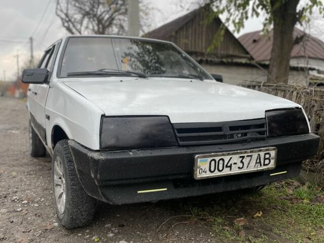 Білий ВАЗ 2109, об'ємом двигуна 1.5 л та пробігом 3 тис. км за 832 $, фото 2 на Automoto.ua