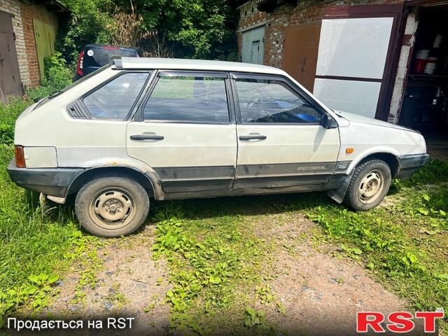 Белый ВАЗ 2109, объемом двигателя 1.3 л и пробегом 220 тыс. км за 700 $, фото 5 на Automoto.ua