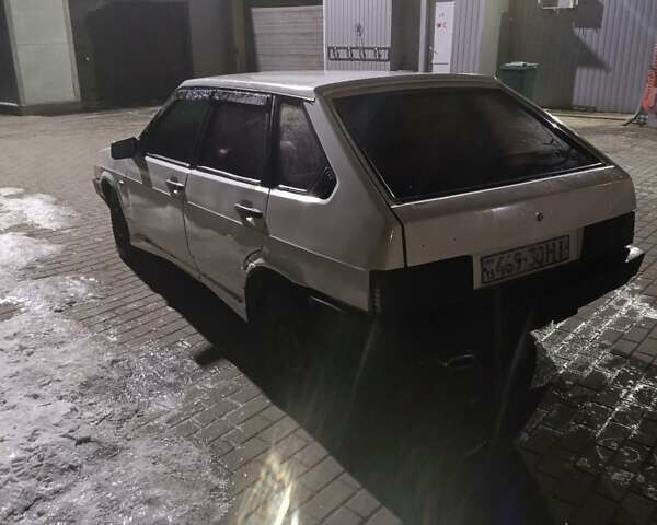 Белый ВАЗ 2109, объемом двигателя 1.5 л и пробегом 199 тыс. км за 1000 $, фото 2 на Automoto.ua