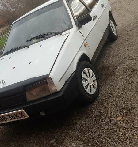 Білий ВАЗ 2109, об'ємом двигуна 1.3 л та пробігом 80 тис. км за 775 $, фото 3 на Automoto.ua