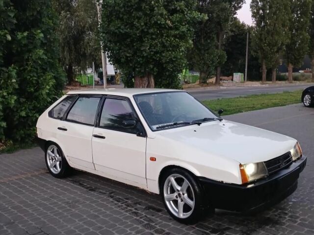 Белый ВАЗ 2109, объемом двигателя 0 л и пробегом 3 тыс. км за 1000 $, фото 6 на Automoto.ua